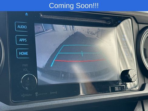 Used 2018 Toyota Tacoma TRD Sport image 20