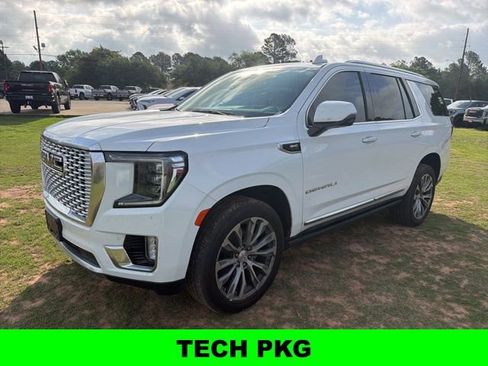 Used 2021 GMC Yukon Denali w/ Denali Premium Package image 5