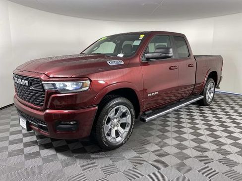 Used 2025 RAM 1500 Big Horn AWD/4WD image 4