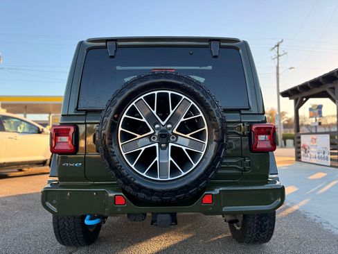 Used 2024 Jeep Wrangler High Altitude AWD/4WD image 7