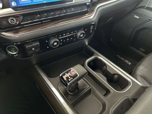 Certified 2023 Chevrolet Silverado 1500 LT Trail Boss w/ Convenience Package II image 17