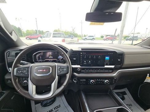 Used 2025 GMC Sierra 2500 SLT w/ SLT Premium Package AWD/4WD image 23