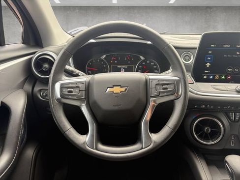 Certified 2024 Chevrolet Blazer LT w/ Convenience Package FWD image 21