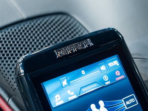 Certified 2022 Ferrari Roma image 32