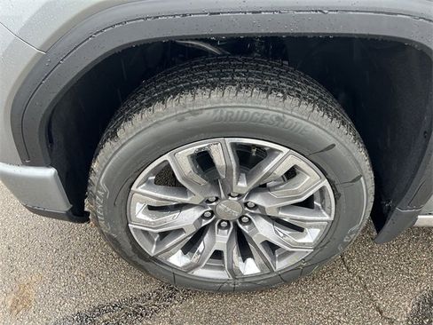 New 2026 GMC Sierra 1500 Denali w/ Denali Reserve Package image 16