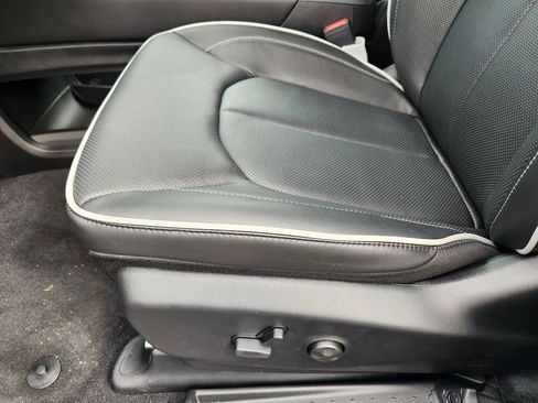 New 2026 Chrysler Pacifica Limited AWD/4WD image 27
