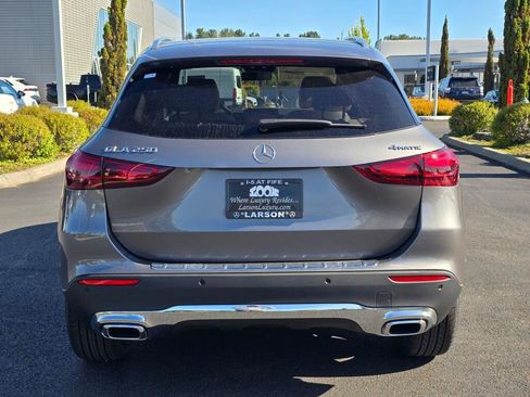 New 2026 Mercedes-Benz GLA 250 4MATIC image 5