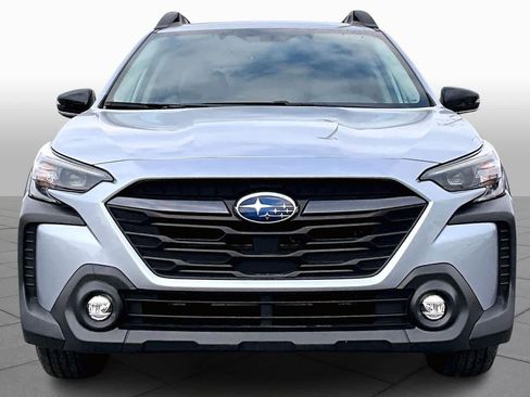 Used 2024 Subaru Outback Premium image 4