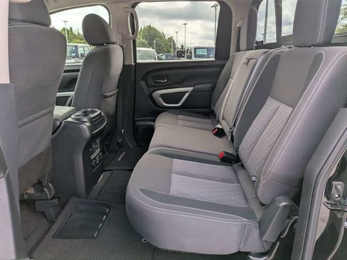 Used 2022 Nissan Titan SV w/ SV Convenience Package RWD image 13