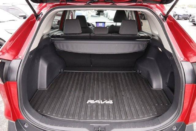Certified 2024 Toyota RAV4 XLE AWD/4WD image 7