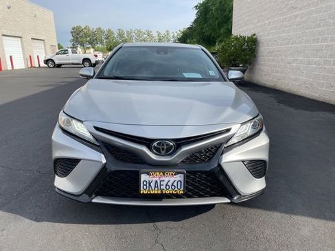Used 2019 Toyota Camry XSE image 2