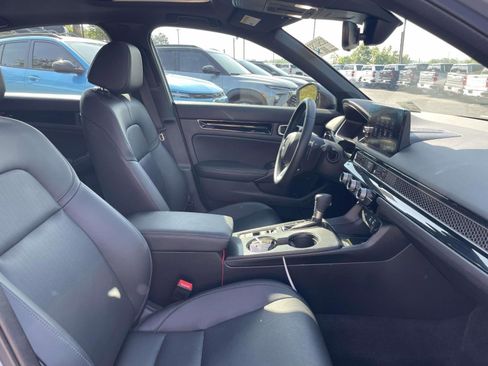 Used 2024 Honda Civic Sport Touring image 9