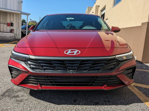 New 2026 Hyundai Elantra SE image 11