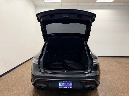 Used 2023 Porsche Macan GTS AWD/4WD image 5