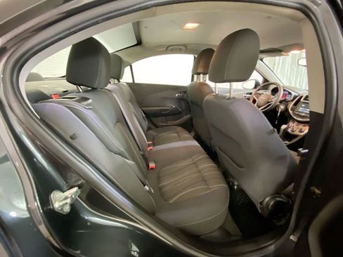 Used 2017 Chevrolet Sonic LT image 31