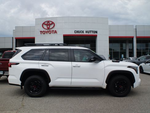 Used 2025 Toyota Sequoia TRD Pro AWD/4WD image 1
