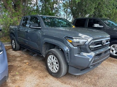 Used 2025 Toyota Tacoma SR RWD image 2