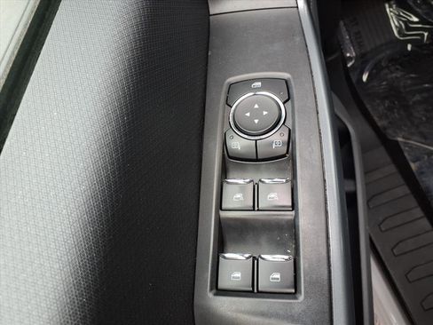 Used 2023 Ford F150 XLT AWD/4WD image 17