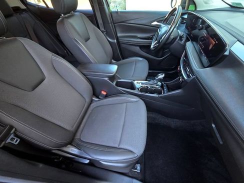 Used 2024 Buick Encore GX Preferred FWD image 21