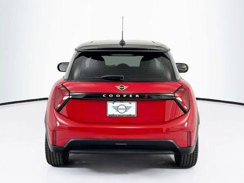 Certified 2025 MINI Cooper S FWD image 9