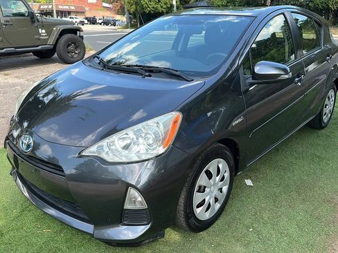 Used 2013 Toyota Prius C Two FWD image 3