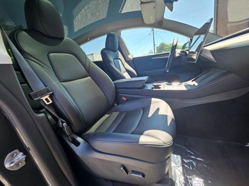 Used 2023 Tesla Model Y Long Range AWD/4WD image 60