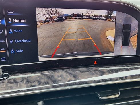 Certified 2022 Cadillac Escalade Premium Luxury image 17