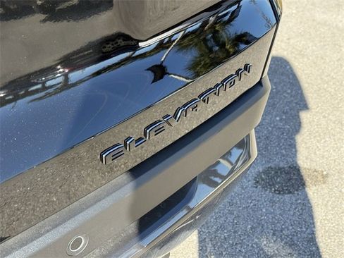 Used 2025 GMC Terrain Elevation image 12