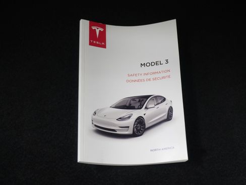 Used 2023 Tesla Model 3 Standard Range RWD image 23
