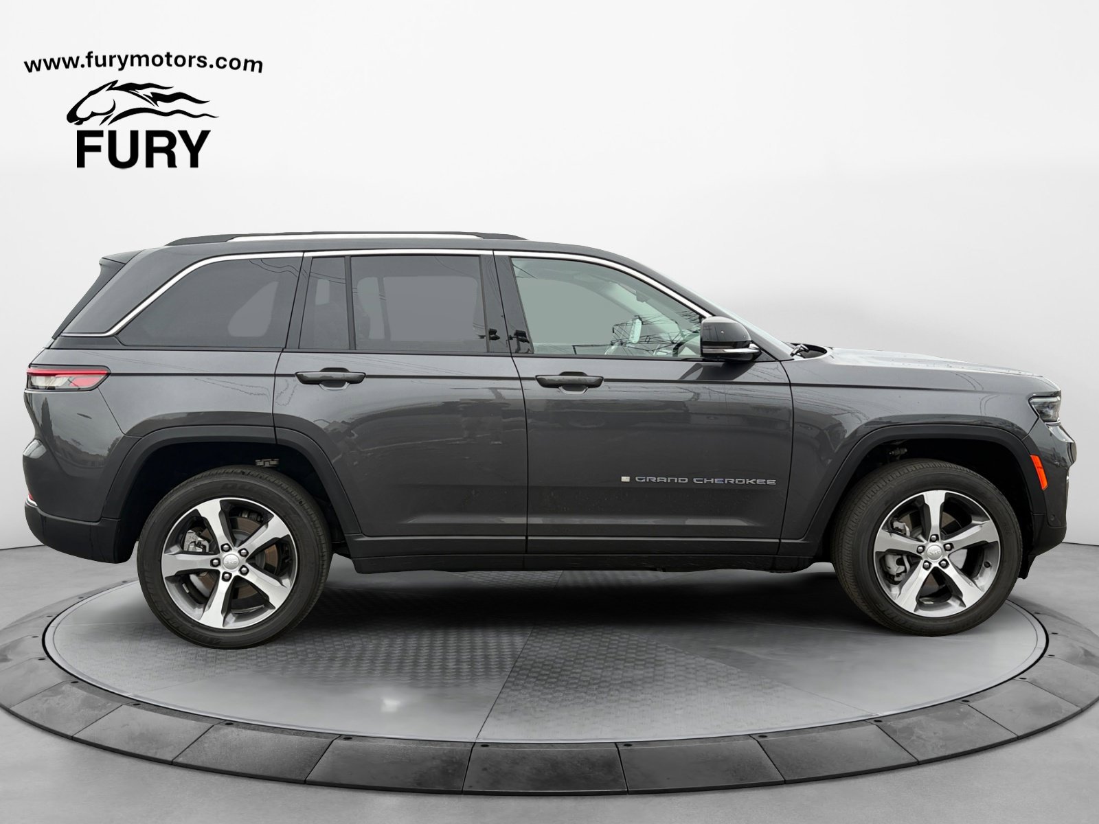 Used 2023 Jeep Grand Cherokee 4WD 4xe w/ Luxury Tech Group II image 6