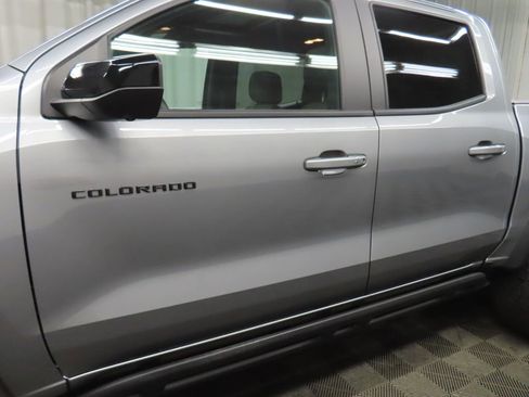Used 2026 Chevrolet Colorado ZR2 w/ Technology Package AWD/4WD image 48