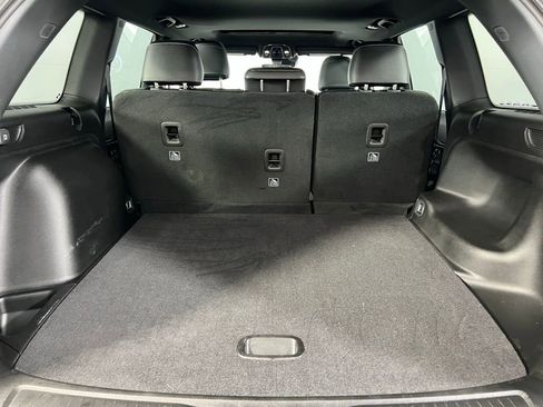 Used 2025 Jeep Grand Cherokee Altitude image 29