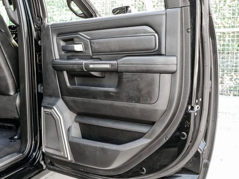 Used 2019 RAM 3500 Limited image 41