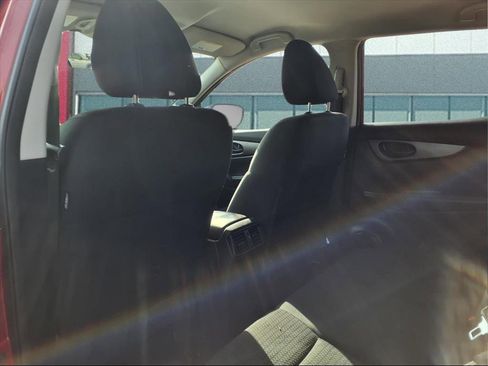 Used 2018 Nissan Rogue Sport S image 13