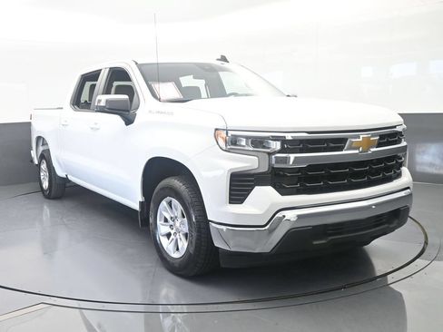 Used 2025 Chevrolet Silverado 1500 LT RWD image 9