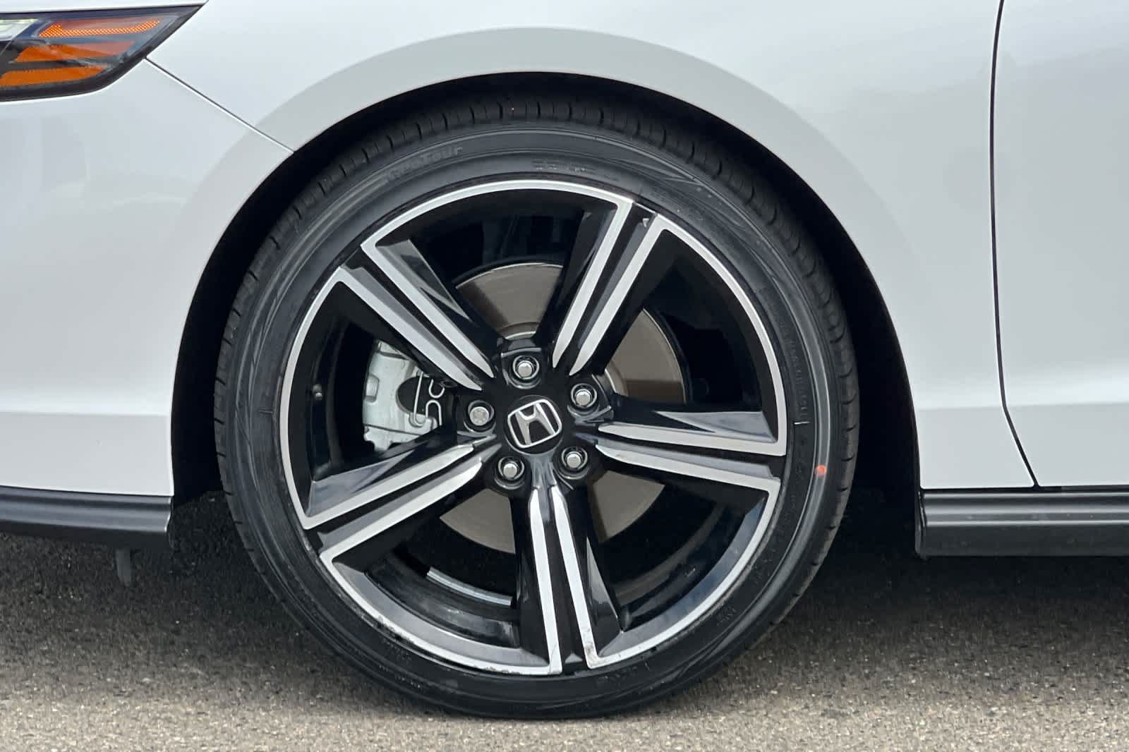 Used 2024 Honda Accord Sport image 28