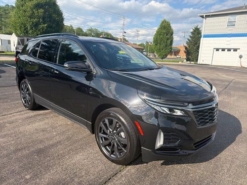 Used 2023 Chevrolet Equinox RS w/ RS Leather Package FWD image 7