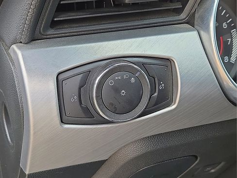 Used 2023 Ford Mustang Premium image 20