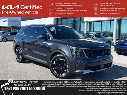 Certified 2025 Kia Sorento S w/ Panoramic Sunroof Package