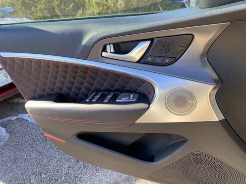 Used 2025 Genesis G70 3.3T Advanced w/ Sport Prestige Package image 18