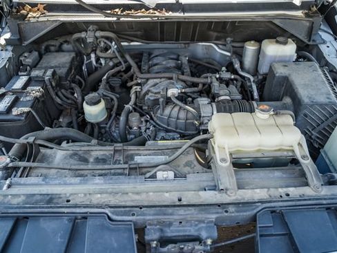 Used 2018 Nissan NV 3500 SL RWD image 19