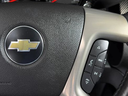 Used 2009 Chevrolet Avalanche LTZ AWD/4WD image 33