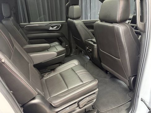 Used 2022 Chevrolet Suburban RST w/ Luxury Package AWD/4WD image 25