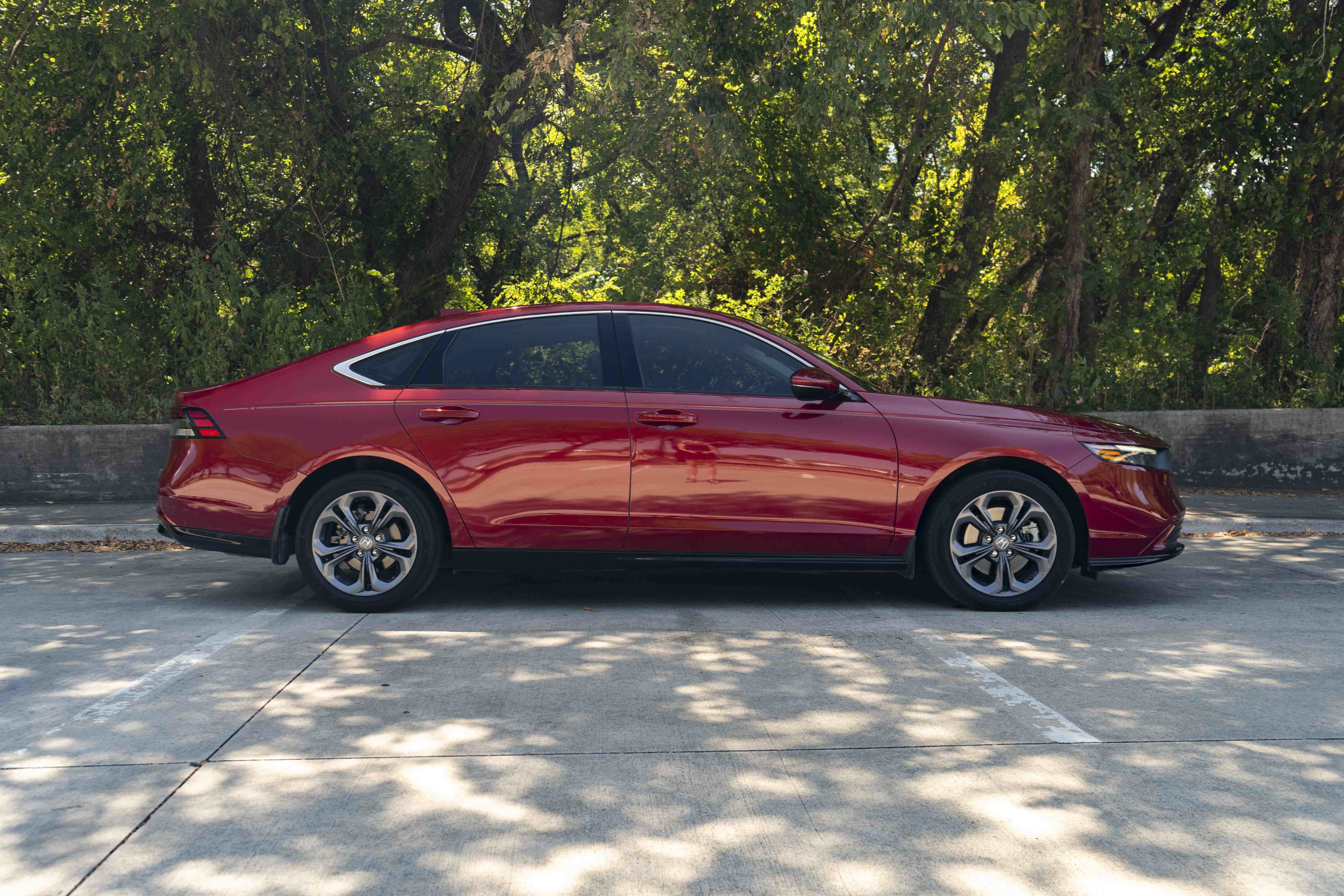 Used 2024 Honda Accord EX-L image 11
