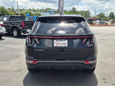 Used 2023 Hyundai Tucson SEL FWD image 3