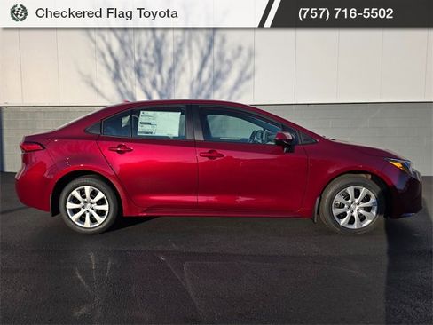 New 2026 Toyota Corolla LE image 2