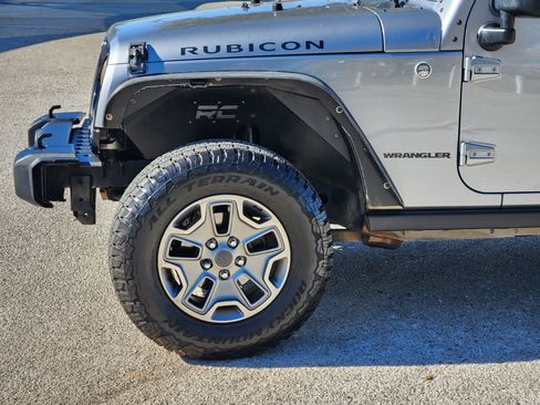 Used 2014 Jeep Wrangler Rubicon w/ Power Convenience Group image 8