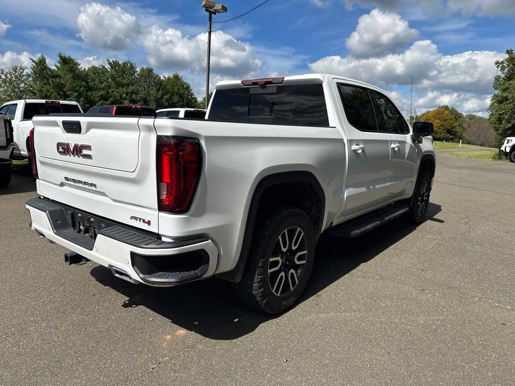 Used 2024 GMC Sierra 1500 AT4 w/ Technology Package AWD/4WD image 13
