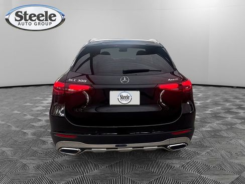 Used 2024 Mercedes-Benz GLC 300 4MATIC image 4