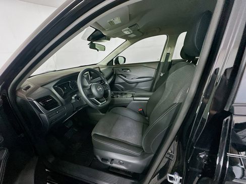 Used 2022 Nissan Rogue SV image 13